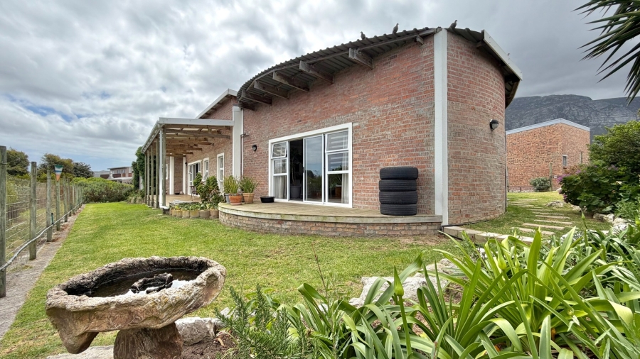 4 Bedroom Property for Sale in Bettys Bay Western Cape